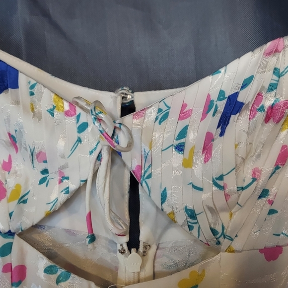 NWOT FOR LOVE AND LEMONS LEXI FLORAL MAXI DRESS in size Small - Picture 6 of 10